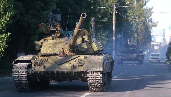 Танки ополчения ДНР вошли в Новоазовск 28 августа !Видео смотреть онлайн
